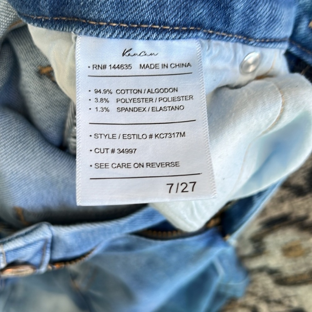 Jeans - Picture 3 of 4